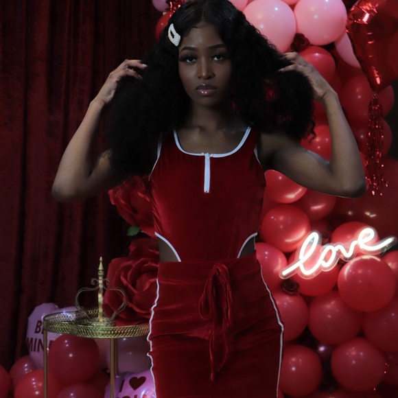 Velour skirt set - Picture 1 of 3